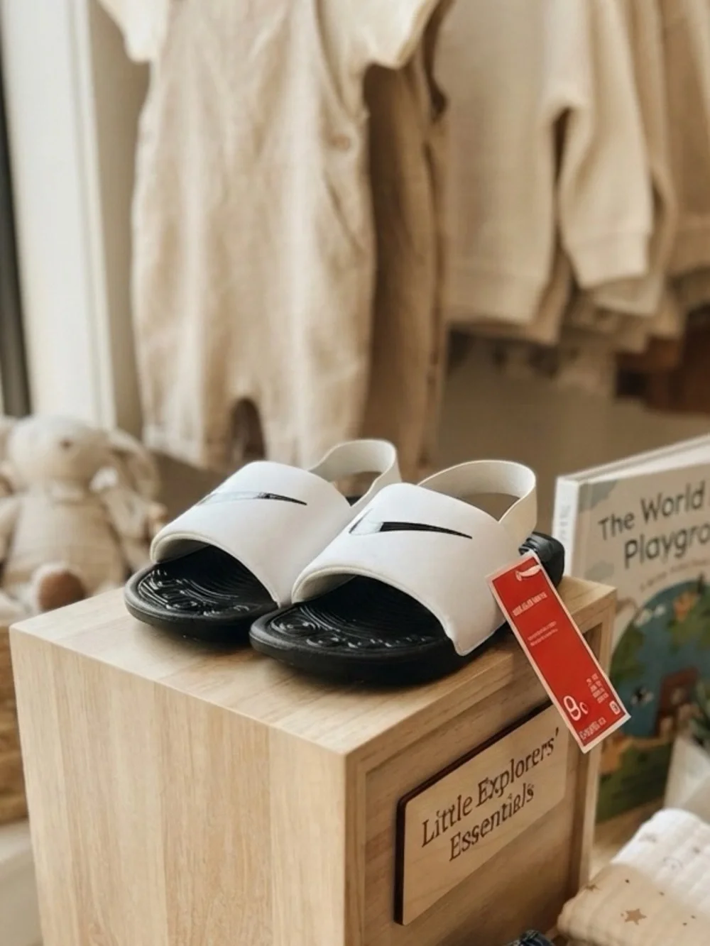 NWT Nike Kawa Slides (TD) – Black & White – Toddler Size 9c